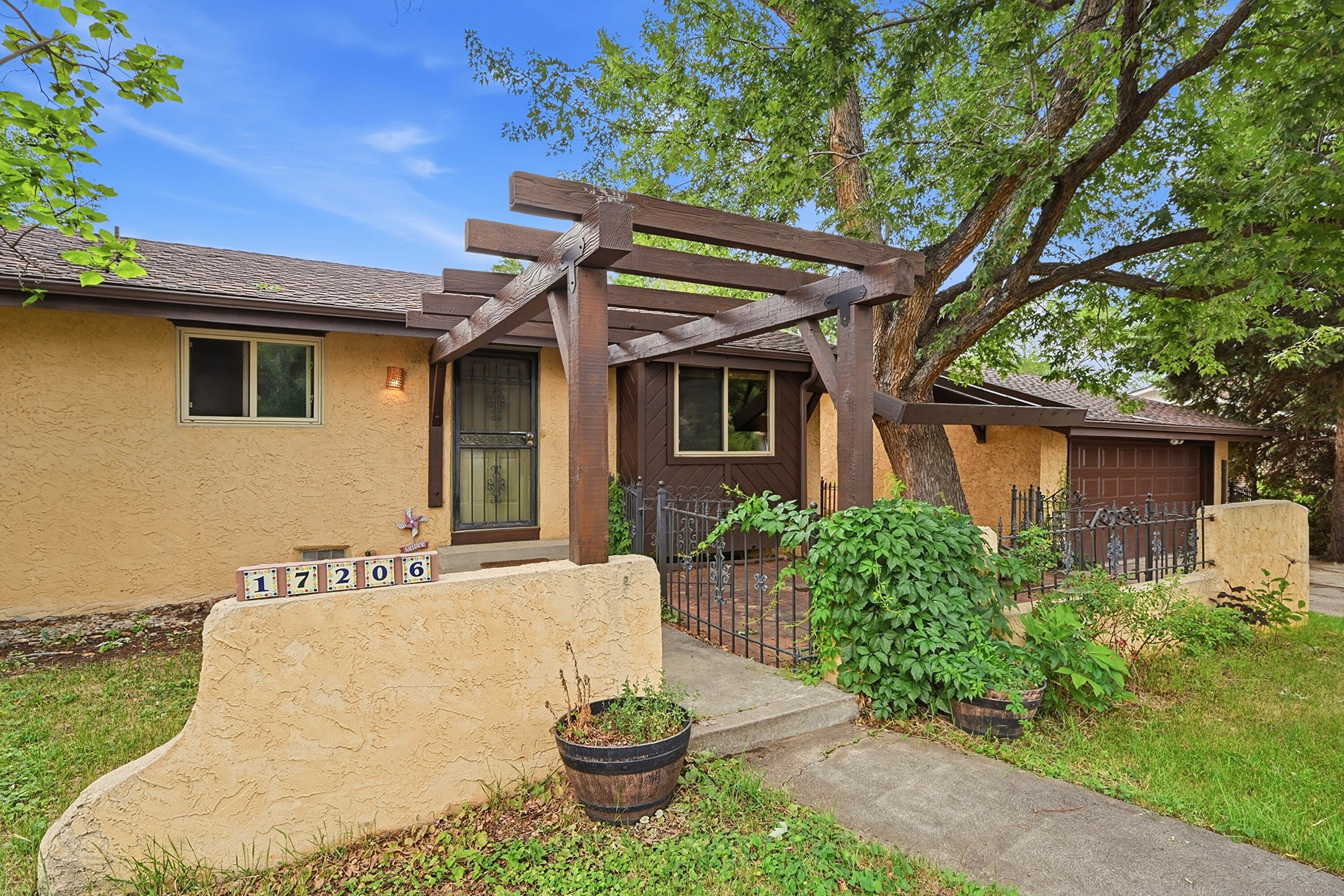 17206 West 15th Place
